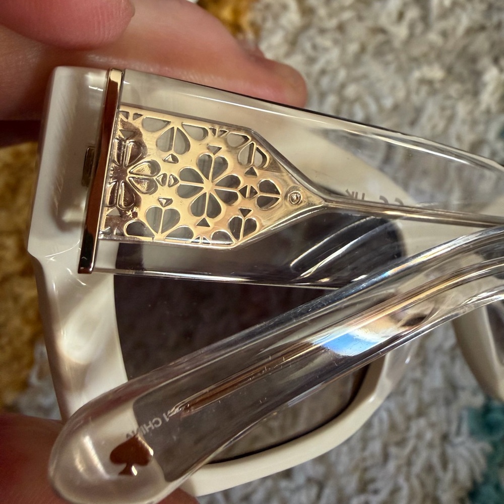 Authentic New Kate Spade New York Cat Eye Sunglasses Cream Frame Spade Detail - Picture 6 of 9
